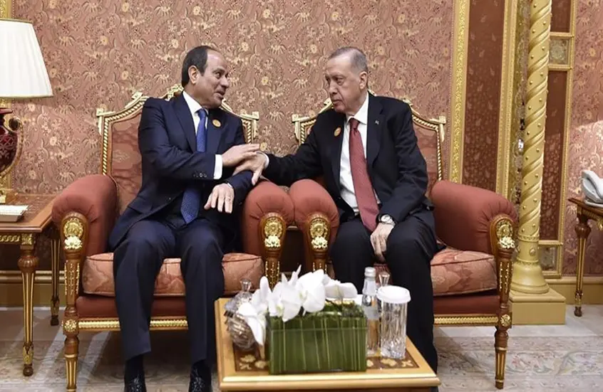 تقرير عبري عن قلق كبير في إسرائيل جراء التقارب اللافت بين مصر وتركيا